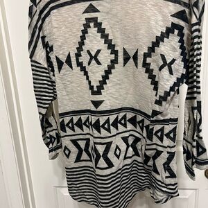 Absolutely Famous Black and Cream Patterned Top